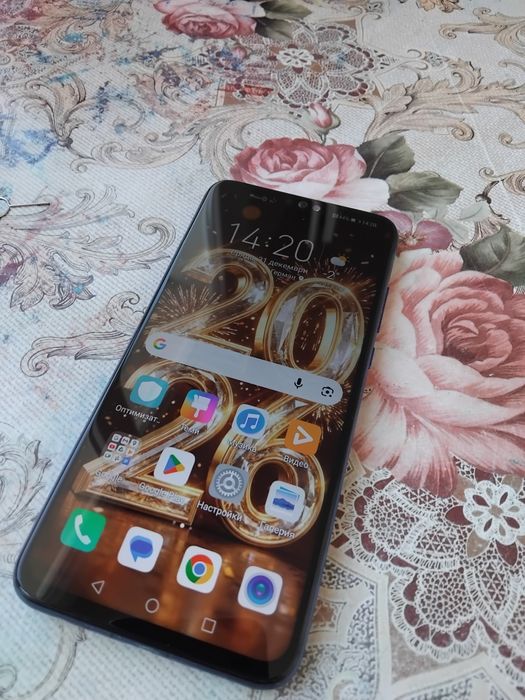 Продавам телефон