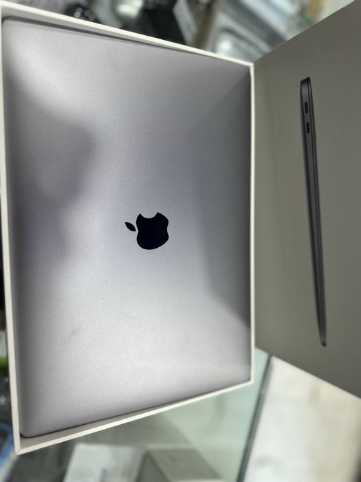 Yangi macbook air m1