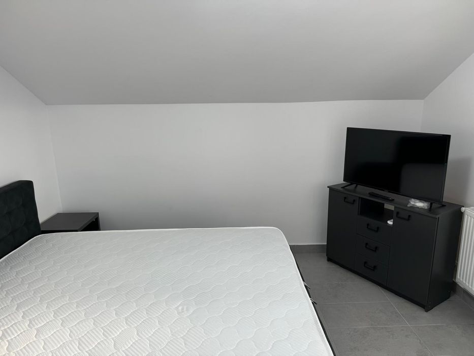 De inchiriat garsonieră modernă
