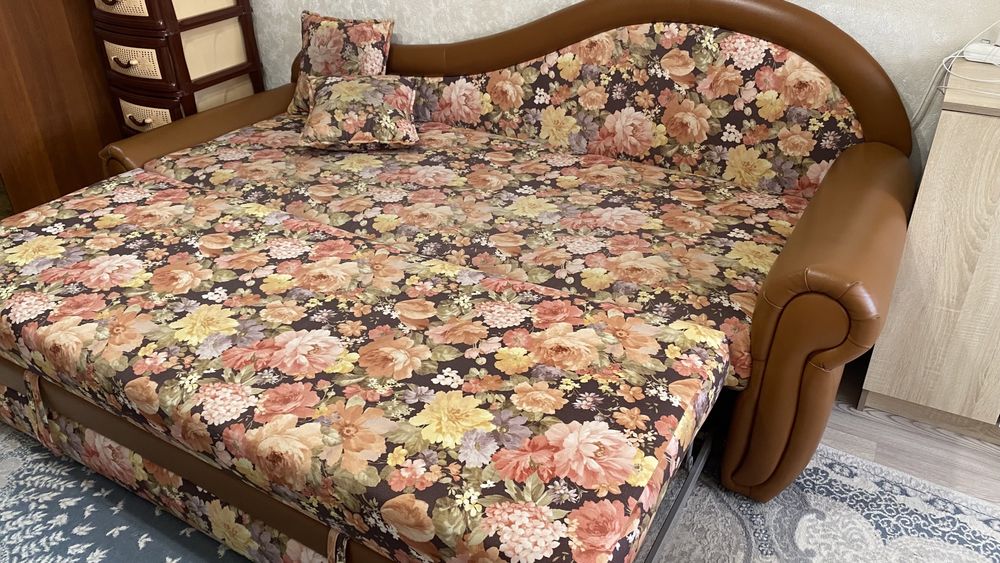 Продам Диван-тахту