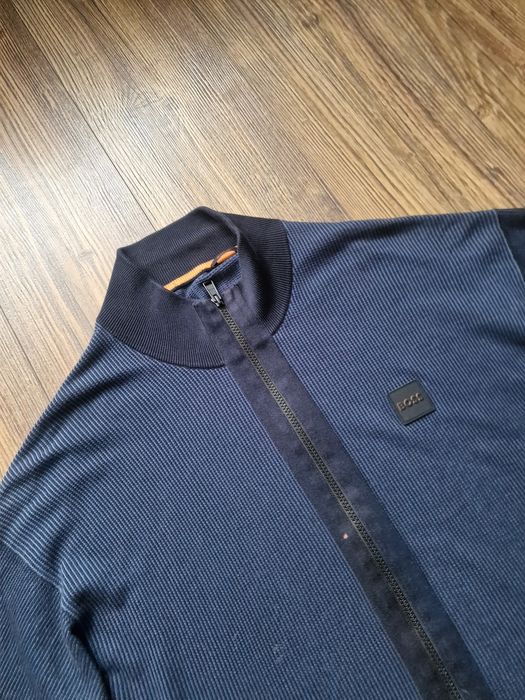 Страхотна мъжка жилетка HUGO BOSS размер 2XL