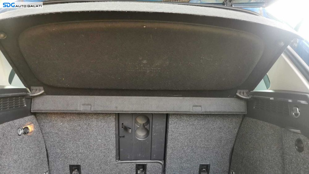 Polita Tavita Capac Portbagaj Volkswagen Tiguan 5N 2007 - 2015 Cod 5N0867769K 5N0867769L [G0014]