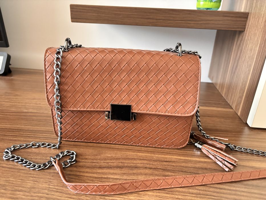 Geanta noua fara eticheta