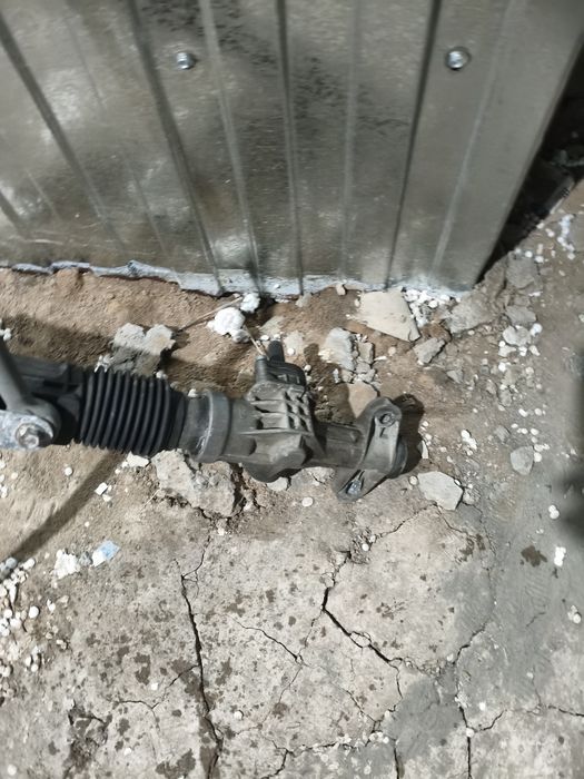 Рулевая рейка гранта