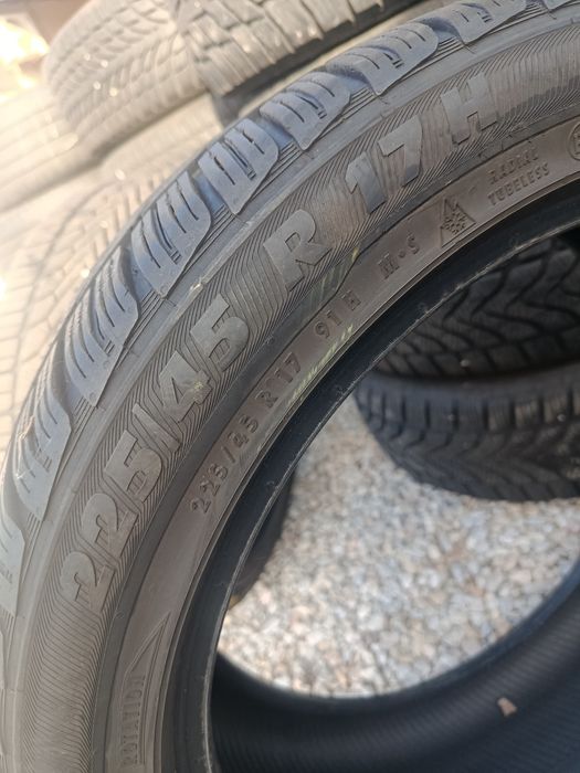 Гуми 225/45/17 PIRELLI
