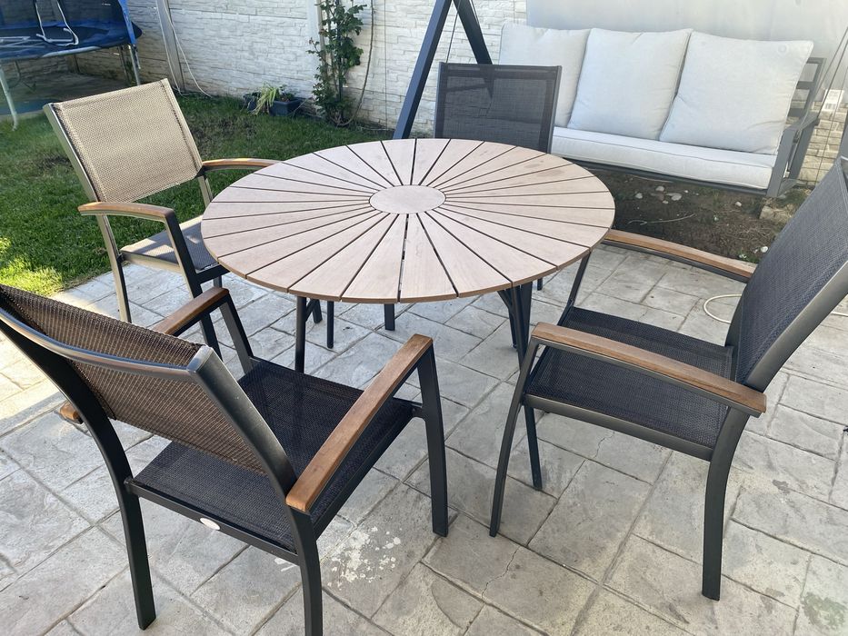 Mobilier terasa - masa si 4 scaune Jysk