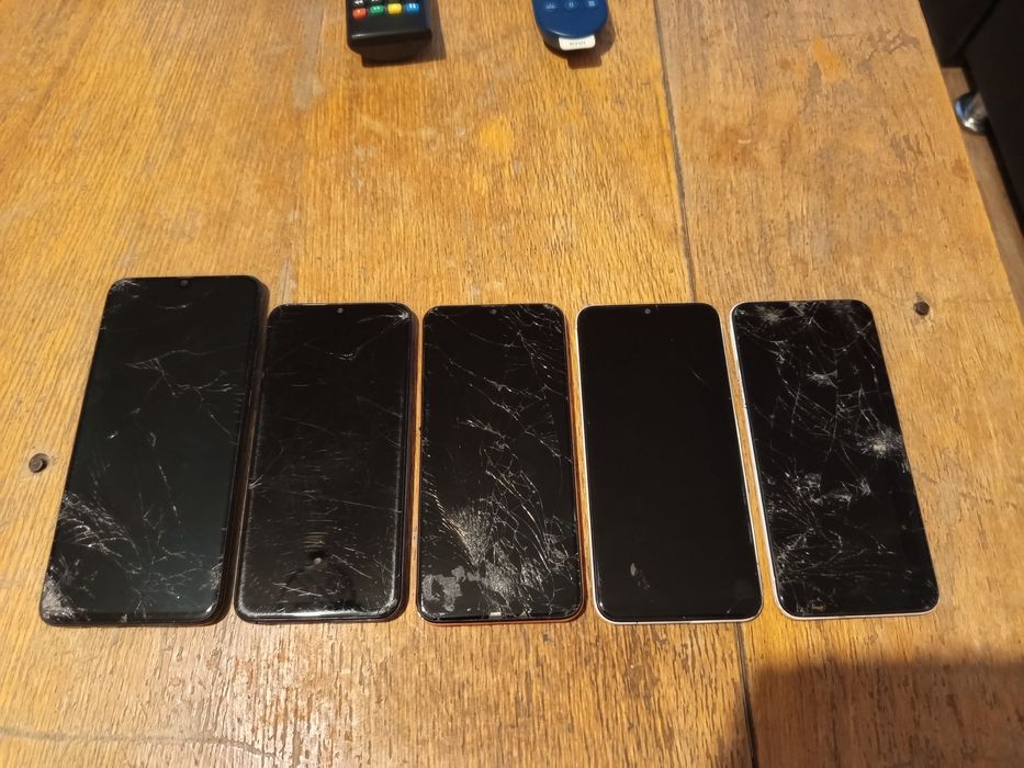 Samsung galaxy a20e , a70