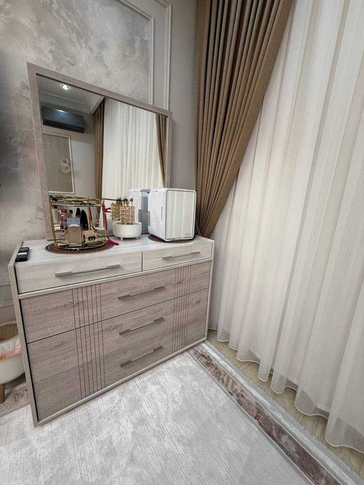 Продам спальный гарнитур