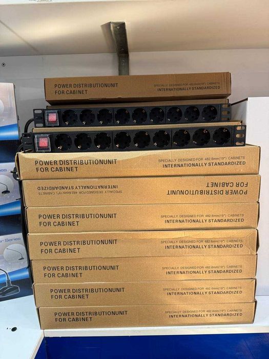 Пилот серверный на 9 гнёзд