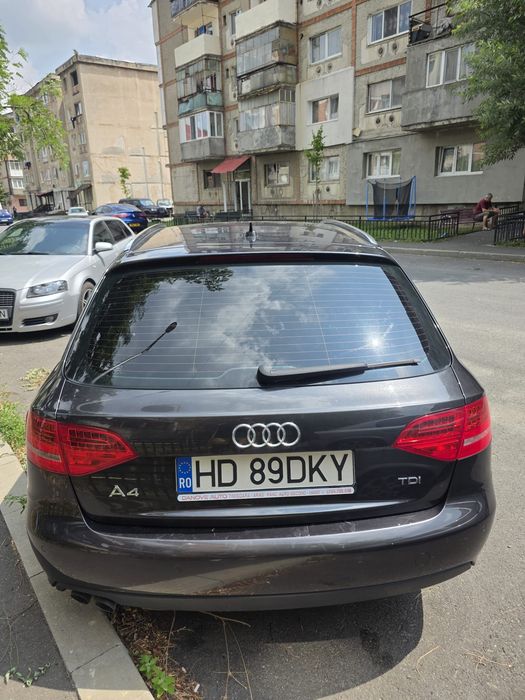 Vând Audi A4 break