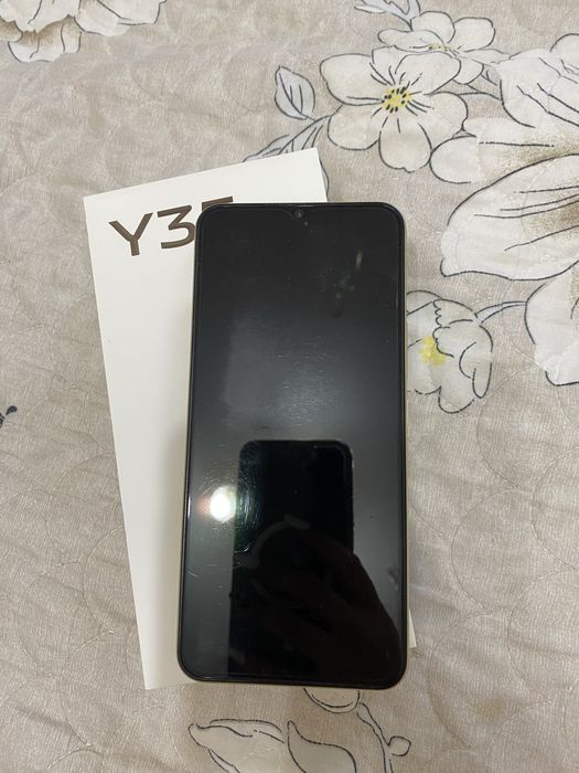 vivo y35 с коробкой документов в идеальном состоянии 128 гб памяти