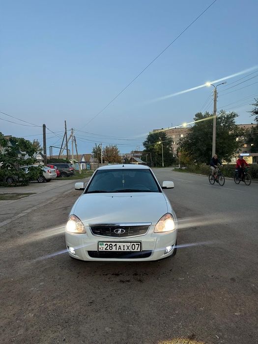 Продаю приора2 за 3.5милиона