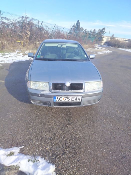 Vând Skoda Octavia