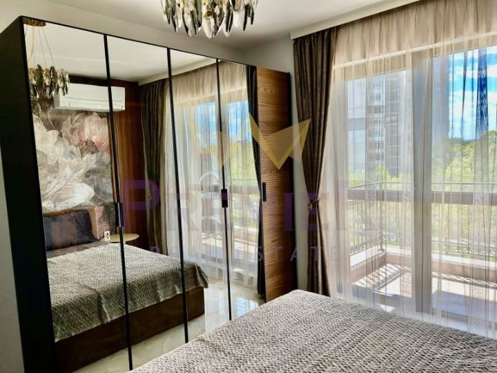 Дава се под наем Тристаен апартамент в Варна, Бриз - 110 кв.м за 1500 € - Снимка #7