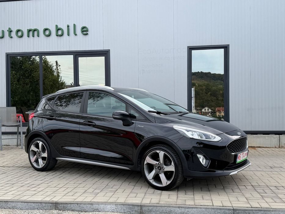 Ford Fiesta Active | Piele | Climatronic | Camera | Parbriz și scaune încălzite
