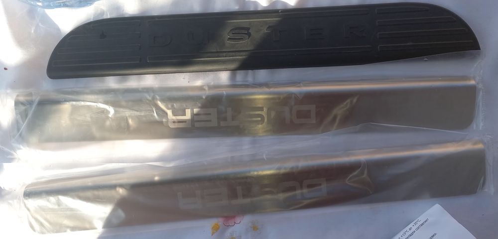 НАКЛАДКИ На пороги Renault Duster