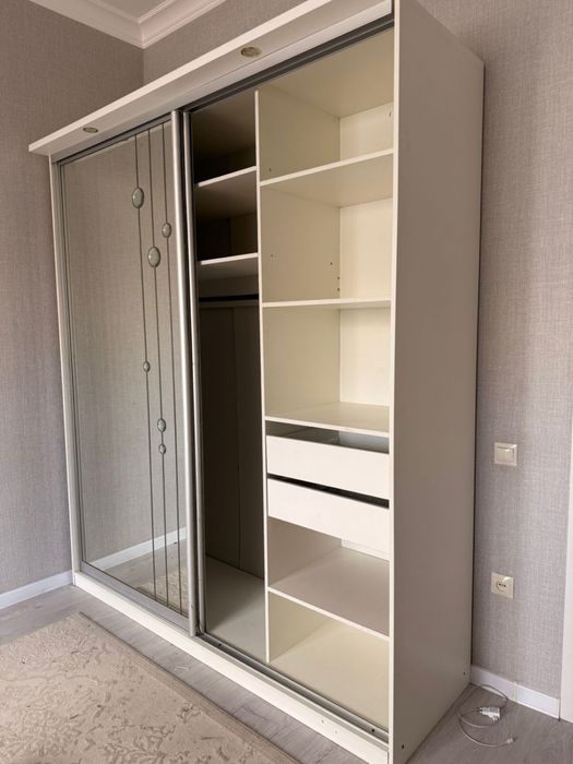 Продается шкаф-купе