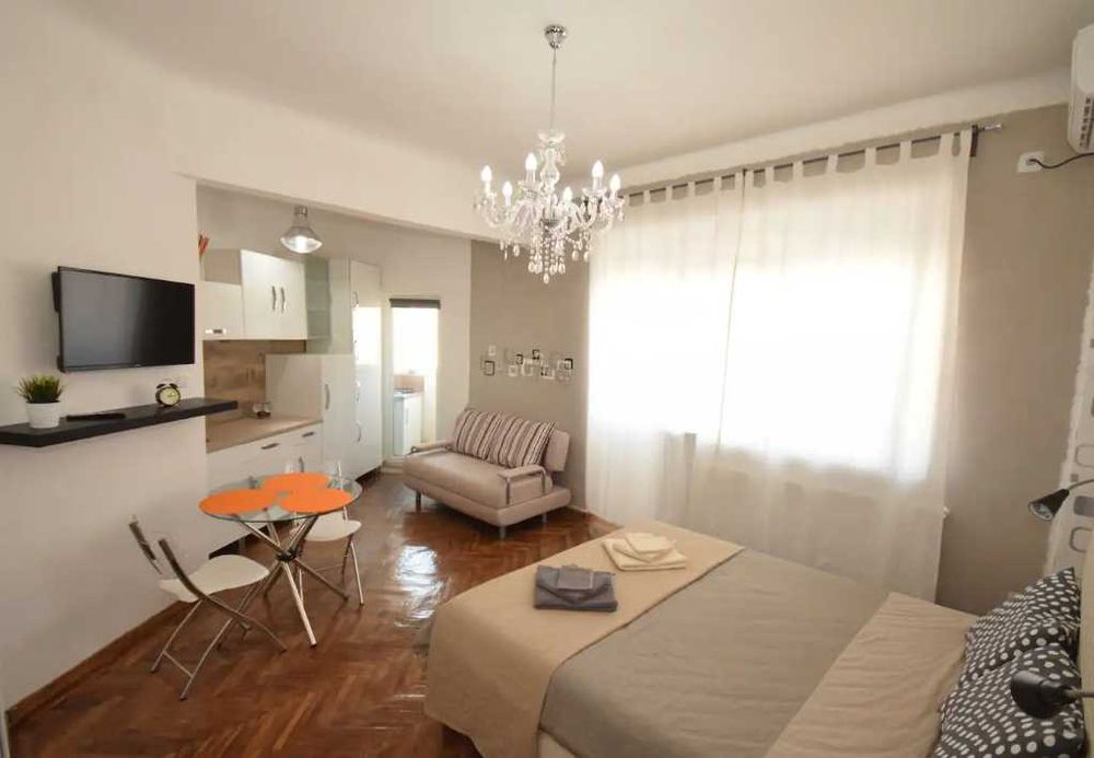 Дава се под наем Едностаен апартамент в Пловдив, Остромила - 37 кв.м за 153 € - Снимка #3