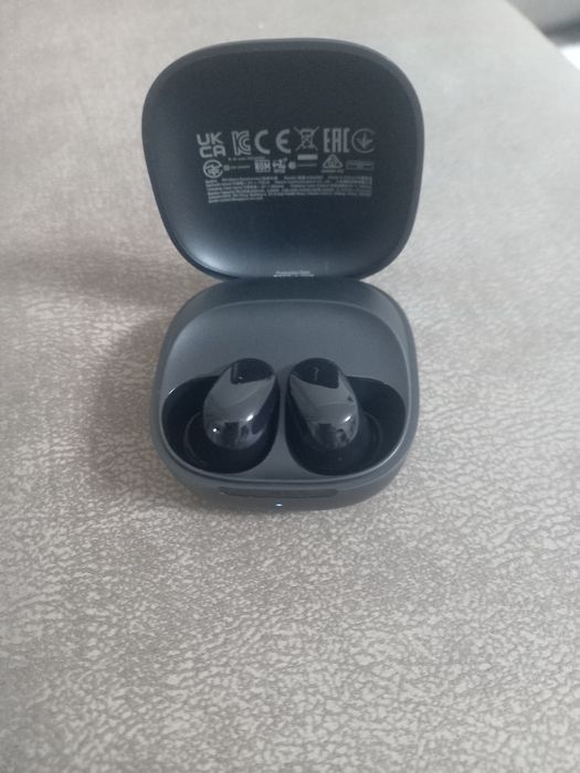 Продам телефон Redmi 15