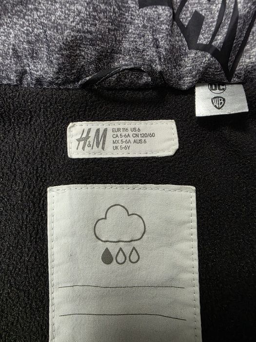 Geaca de iarnă H&M (BATMAN)mar.116(5-6ani)