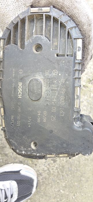 Дроссельная заслонка М111