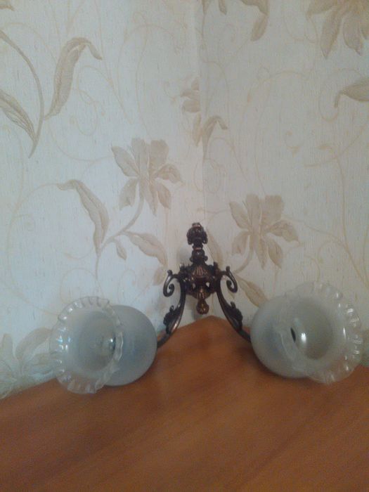 Продам  люстры  чешское стекло