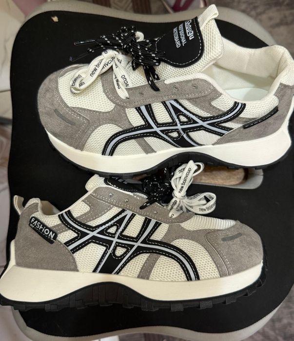 Летние кроссовки