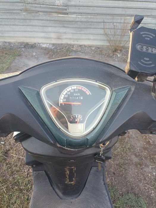 Продаю скутер 2024 г.в.