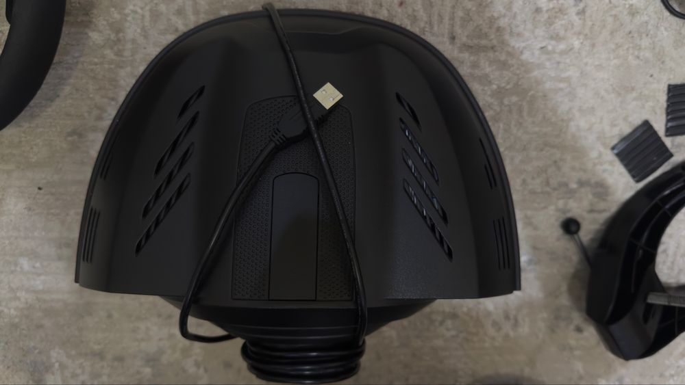 Игровой руль для ПК thrustmaster t300