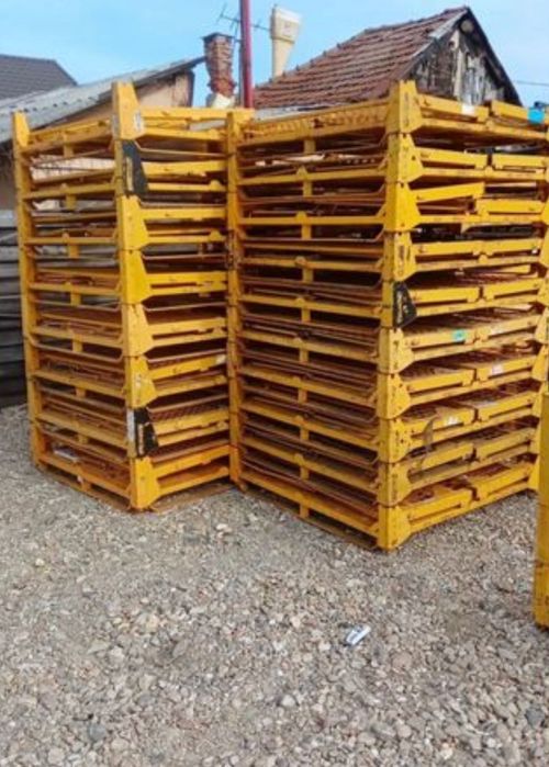 Stoc de  box paleți metalice