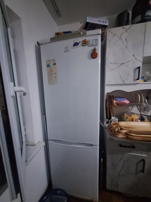 Продается холодильник