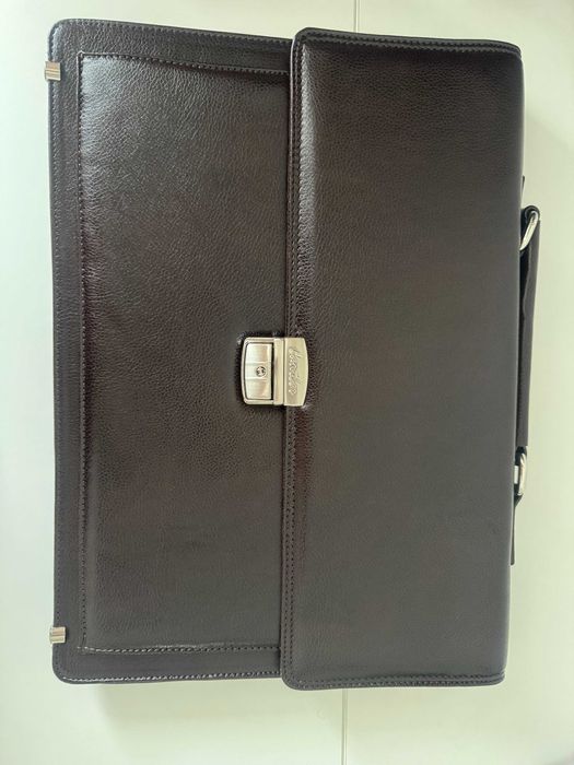 Продам портфель мужской Cantlor