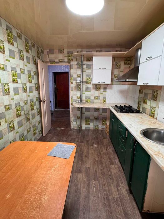 срочно продам 1 ком квартиру 9300
