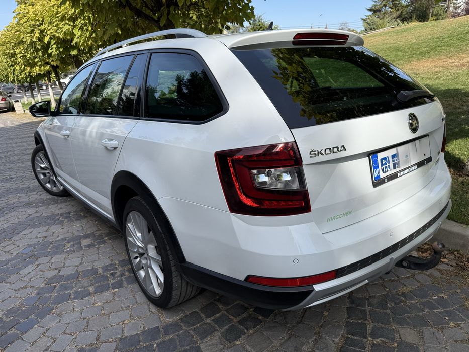 Skoda Octavia III SCOUT 2019 Full 4x4 cu Diferential blocabil electronic (EDL/EDS) Virtual Cockpit Panoramic Stare EXCELENTĂ