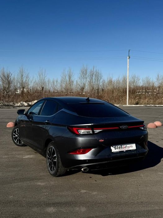 Продам jac j7 2023 года