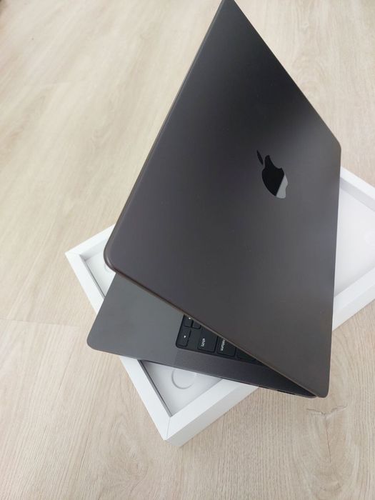 MacBook  m4 pro holati yangi