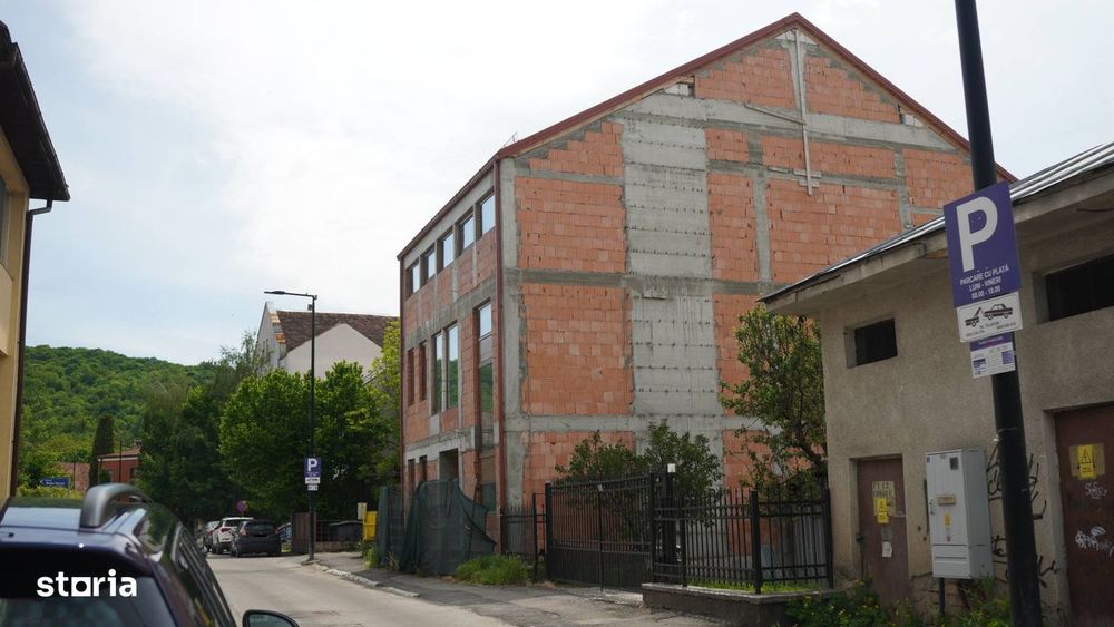 Clădire de birouri nouă în Centrul Istoric Bistrița