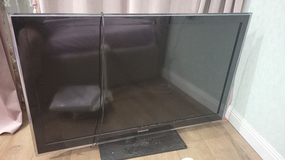 Телевизор самсунг