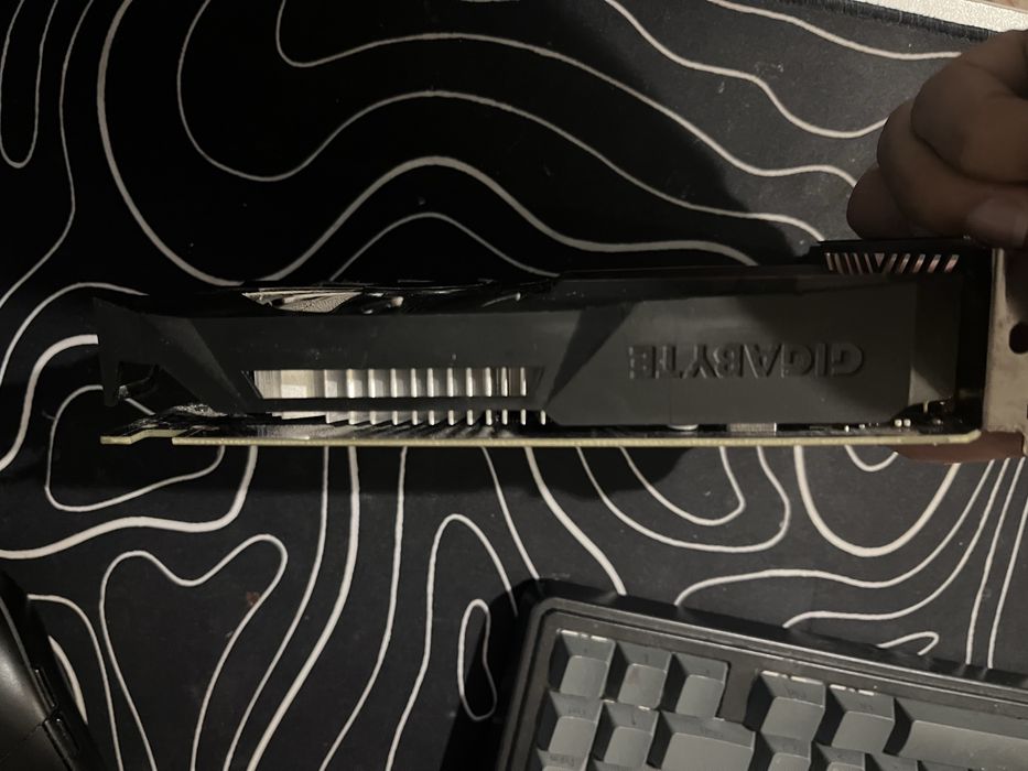 Видеокарта GTX 1050 ti