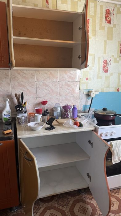 Кухонный гарнитур в нормальном сос
