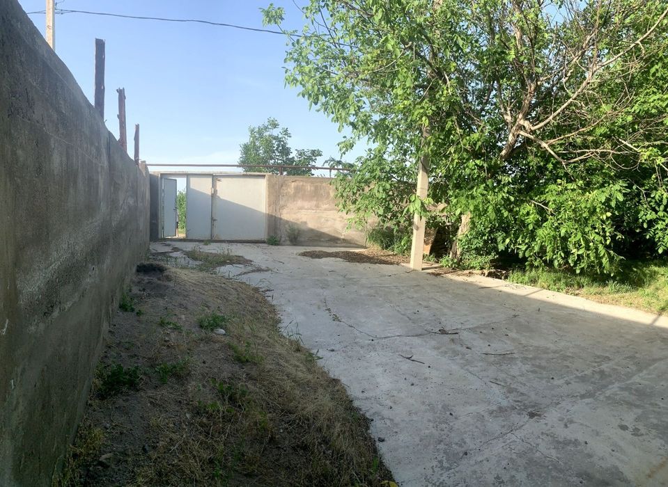 Продаётся участок в Кирае