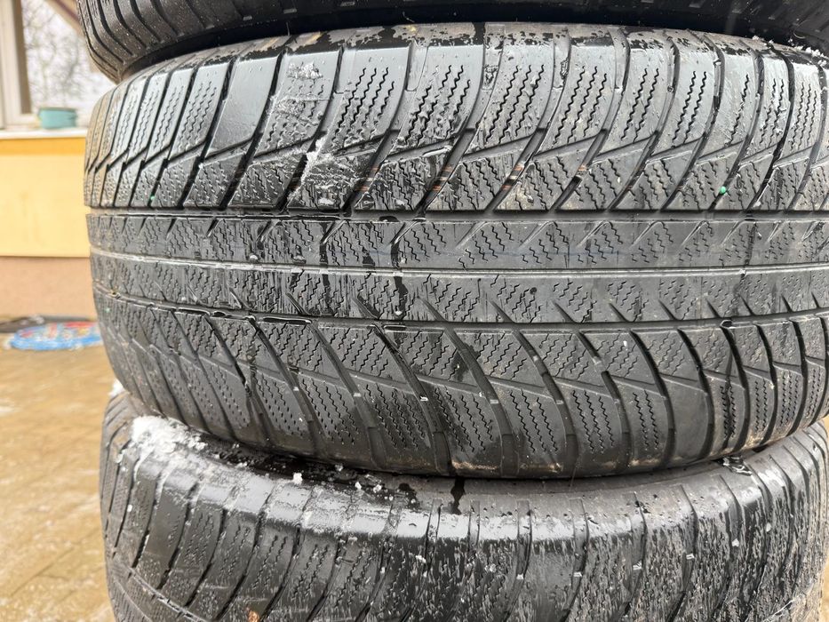 Anvelope 245 50 19 Bridgestone iarna 2020