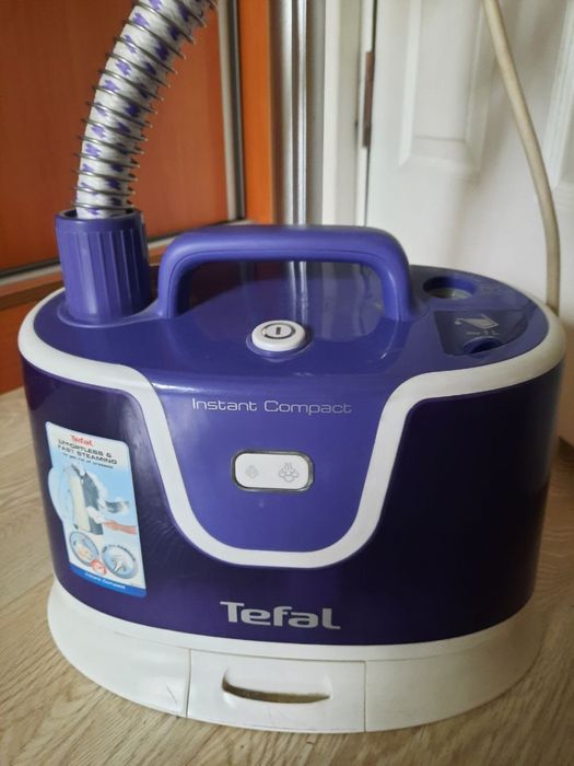 Продам паровой утюг Tefal