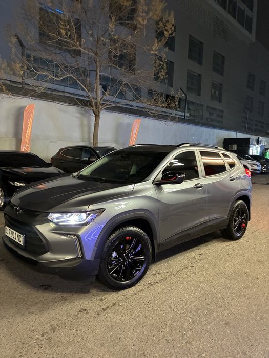 Chevrolet Tracker Red Line