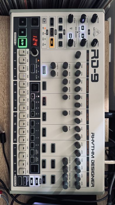 Behringer RD-9 (909)