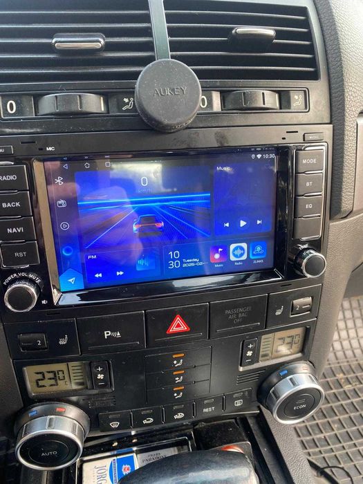 Navigatie Android VW Touareg Waze YouTube GPS BT