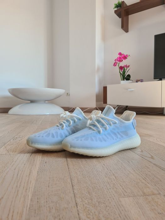 adidas Yezzy 350 Mono Ice