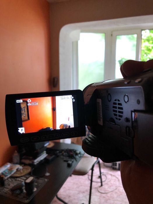 Panasonic HDC-SDT750 Full HD 3MOS SD XC Camcorder 14.2 MP 3D capable,Touch Screen,VW-CLT1 3D Conversion Lens (With Lens Caps and Pouch),