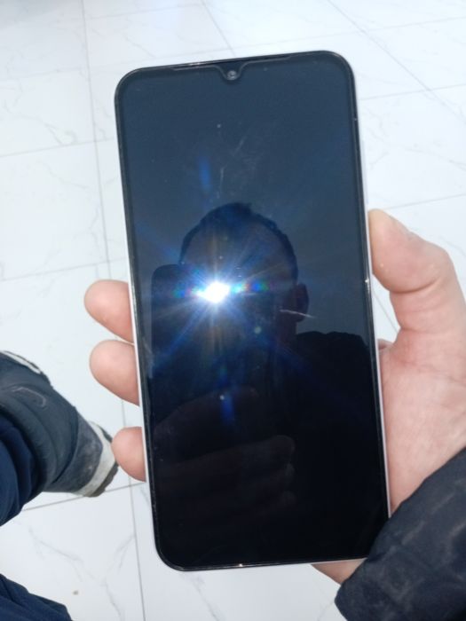 Галакси А 25 5G с коробкой.