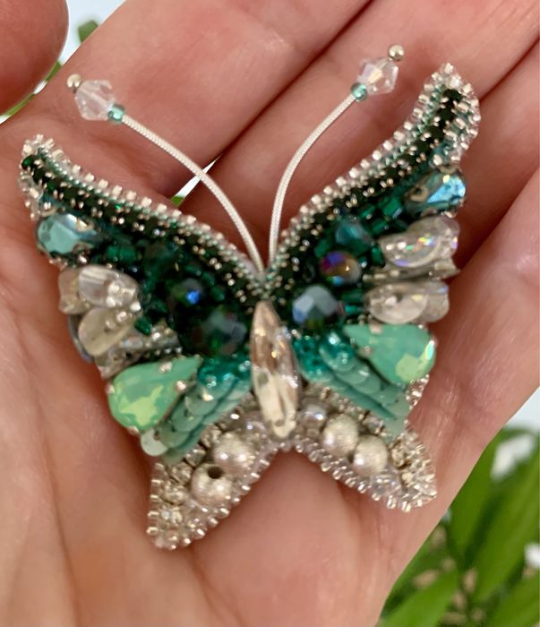 Ръчноизработена брошка & Лот нови бижута с перли, камъни и мъниста